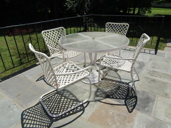 47' Round White Metal Patio Table 4 Chairs 4 & Umbrella Stand