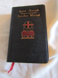 SAINT JOSEPHS CONTINUOUS SUNDAY MISSAL BIBLE NY 1964