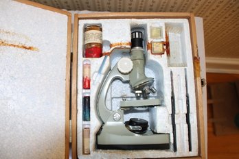 VINTAGE TASCO ZOOM MICROSCOPE KIT