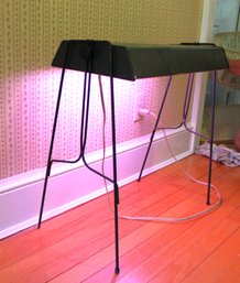 Vintage Flourescent Light Lamp With Legs Stand