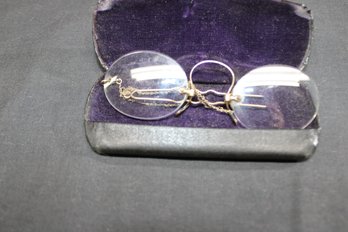 Vintage Eyeglasses With Hairpin And Case