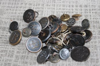 Assortment Of US Military Army Buttons