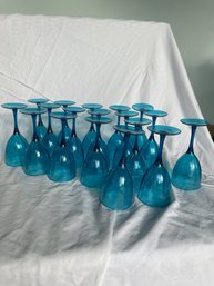 18 Plastic Wine Glasses