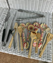 ASSORTED SERVING SPOONS, TONGS