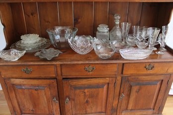 LARGE ASSORTMENT OF GLASS BOWLS DECANTERS & GLASSES