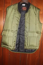 Mens Walls Insulated Outerwear Vest Size Medium