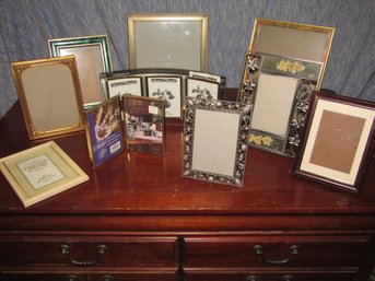 PICTURE PHOTO FRAME LOT