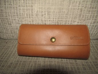 Battenkill Fly Fishing Leather Fly Wallet MADE IN NEW ENGLAND 6 Felt Pages