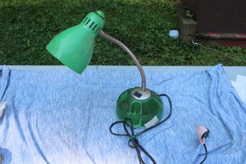 GREEN TABLE DESK LAMP