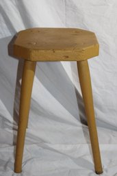 17' Painted Stool