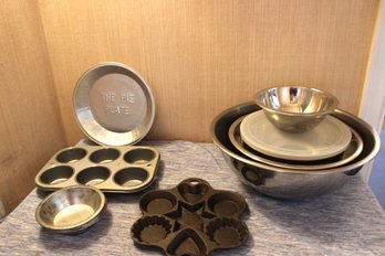 KITCHEN BOWL  BAKEWARE LOT