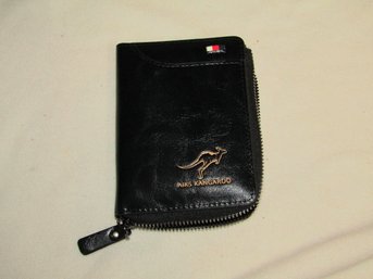 BLACK LEATHER AIKS KANGAROO ZIPPER WALLET