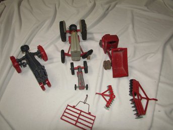 COLLECTION OF METAL TRACTORS