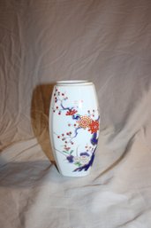 Small  8' Japanese Vase W/ Stylist Flowers And Birds