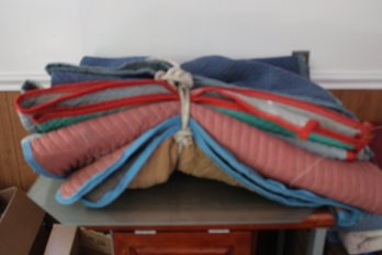 4 MOVING BLANKETS BLUE RED