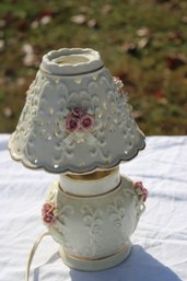 Porcelain Rose Motiff Lamp