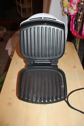 GEORGE FOREMAN GRILL - LEAN MEAN FAT GRILLING MACHINE