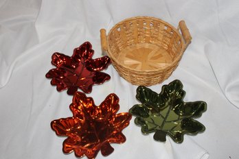 PLASTIC LEAF PLATES AND BASKET