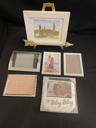 Picture Frames, Gold Stand