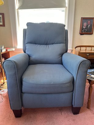 Southern Motion Inc. Electric Recliner