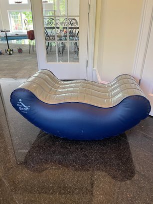 The Bean Deluxe Inflatable Seat