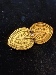 Antique 14k Yellow Gold Brooch