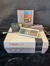 Vintage Nintendo NES-001 Game System