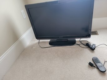 31' Sharp TV And Roku