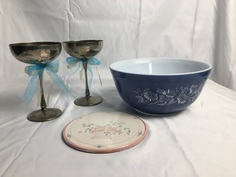 Vintage Pyrex Bowl And Other Pieces