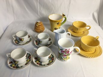 Tea Cups Etc - Honey Bees And Flowers
