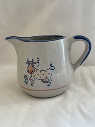 Louisville Stoneware Pitcher     (K)