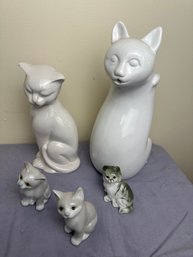 4 Ceramic Cat Decor And A Ceramic Cat Pitcher