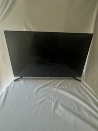 Samsung TV With Remote, AC/DC Adapter, HDMI Cord