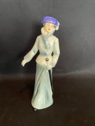 Goebel Strolling On The Avenue 1902 Figurine  (H)