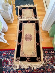 Hand Made Wool Rugs       (O)