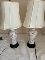 White Floral Table Lamps Set Of 2 (K)