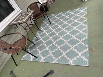 Outdoor Rug Quatrefoil Pattern    (P)