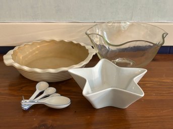 Pampered Chef Stoneware Pie Plate, Glass Measuring Spoons, Star Shaped Dish, Clear Glass Bowl