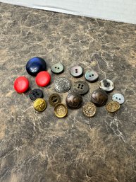 Eclectic Mix Of Vintage Buttons Military, Sea Shell Etc