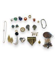 Costume Pendants, Pins And Rings