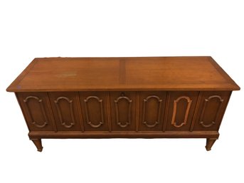 Lane: Wooden Chest