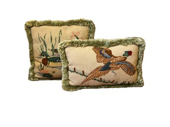 Stitched Bird Pillow Set With Green Fringe (D)