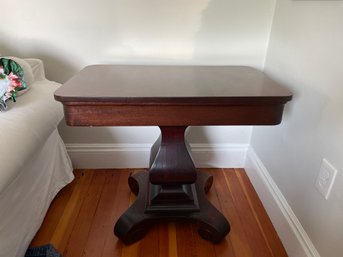Mahogany Side Table W/out Drawer    (L)