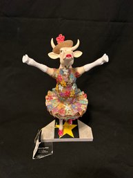 Dancing Diva Cow