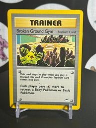 Pokemon Vintage 2000 Neo Destiny Broken Ground Gym