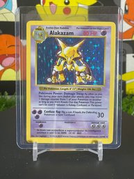 Pokemon Vintage 1999 Base Set Alakazam SHADOWLESS HOLO