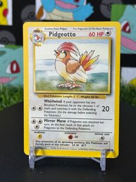 Pokemon Vintage 1999 Base Set Pidgeotto