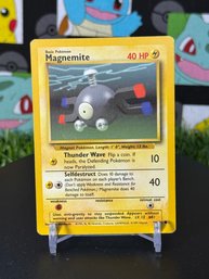 Pokemon Vintage 1999 Base Set Magnemite