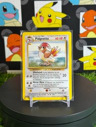 Vintage Pokemon 1999 BASE SET Pidgeotto