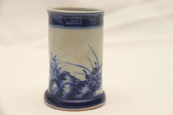 Blue And White Dominative Bud Vase